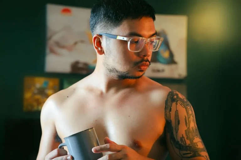 Lightweight Eyeglasses for All-Day Wear